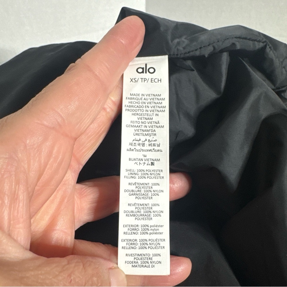 NEW ALO Socialite Shacket Black XS/S/M/L Lightweight Unisex Oversized Jacket - Picture 8 of 12